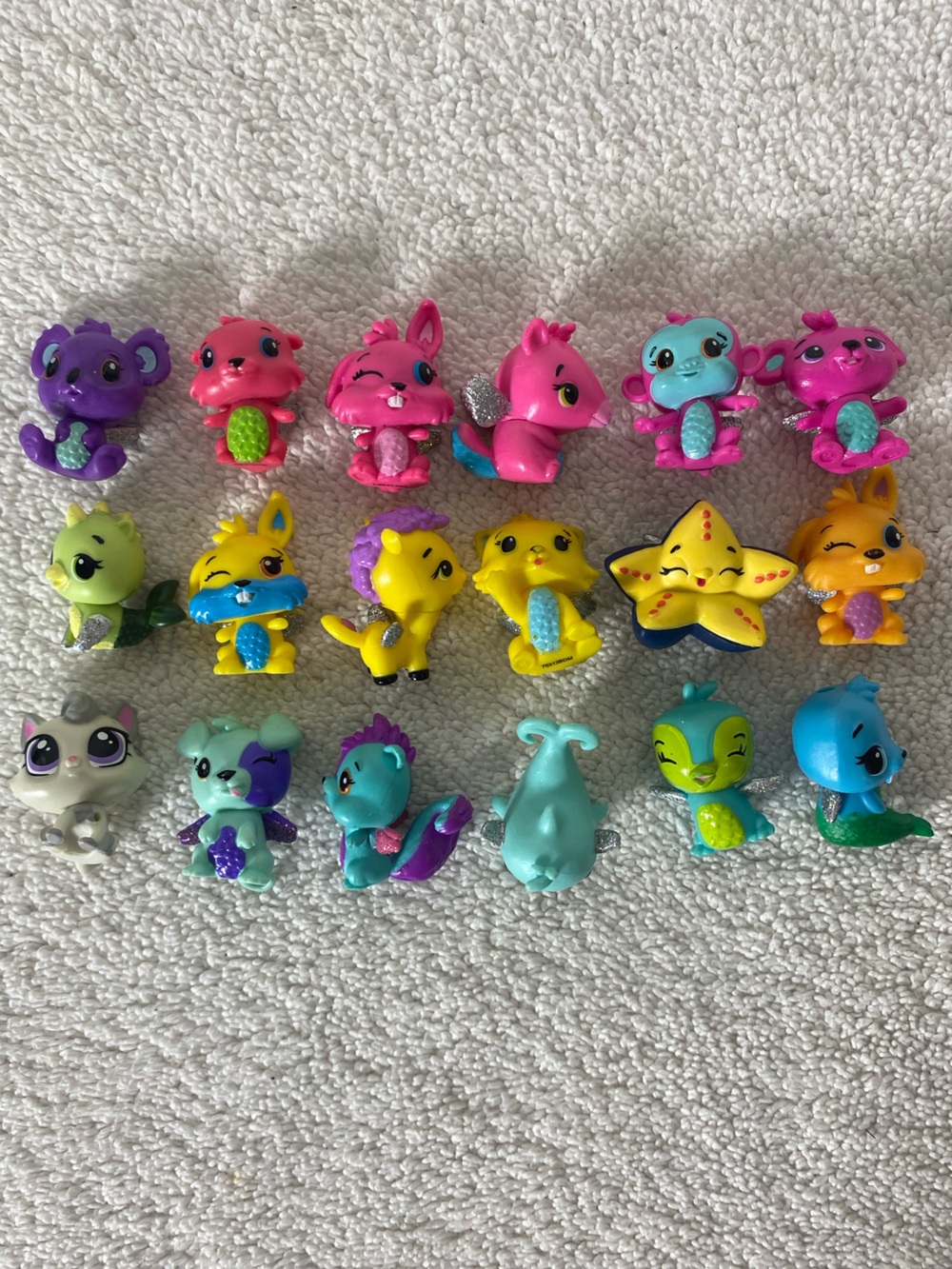 Hatchimals CollEGGtibles Toy Lot 18pc Glitter Wing Animal Figures Bundle Pack